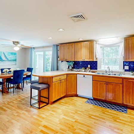 Blue Octopus Hideaway Villa West Yarmouth Dış mekan fotoğraf